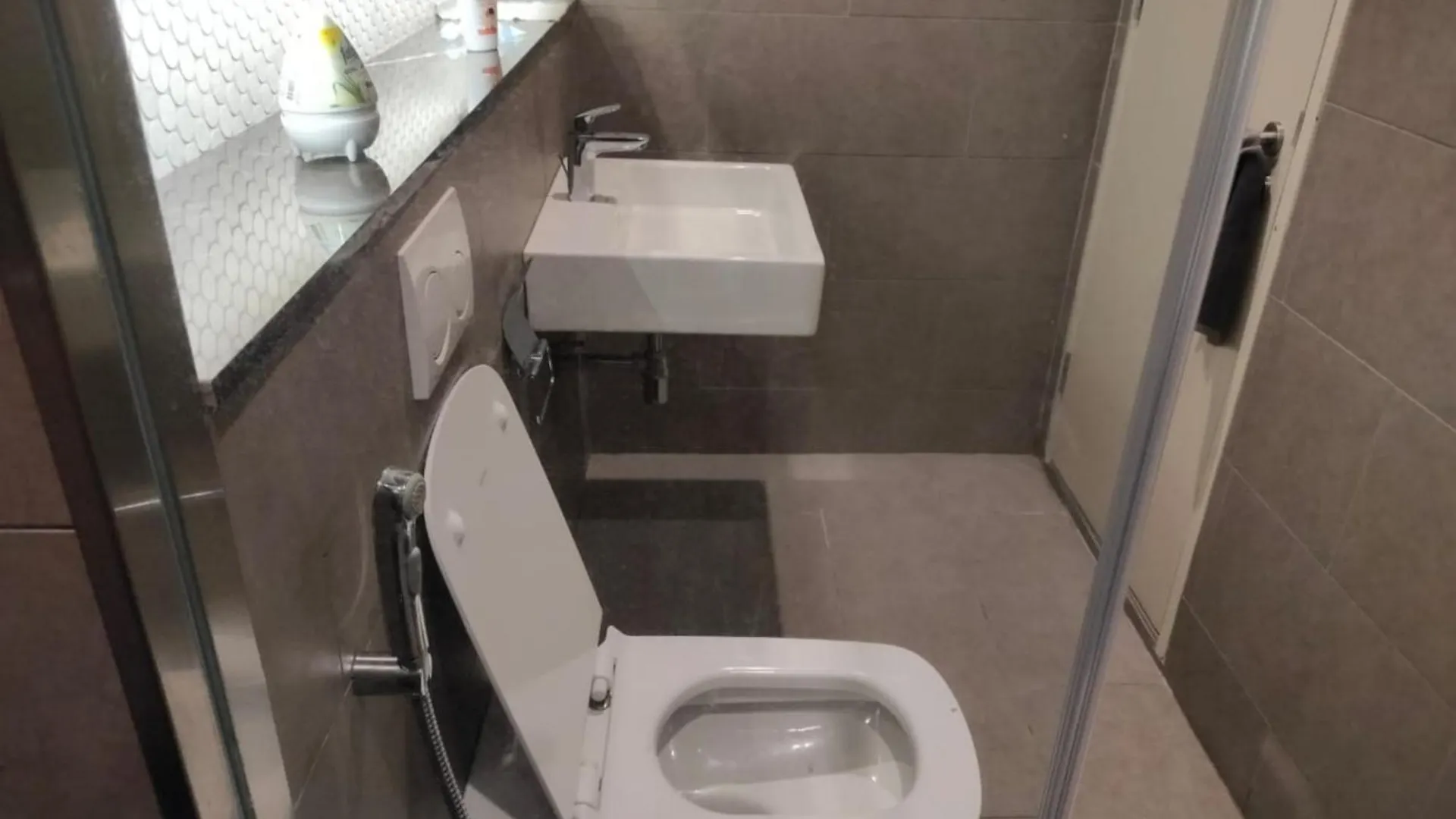 Bunga Suite At Lucentia Bbcc Kuala Lumpur